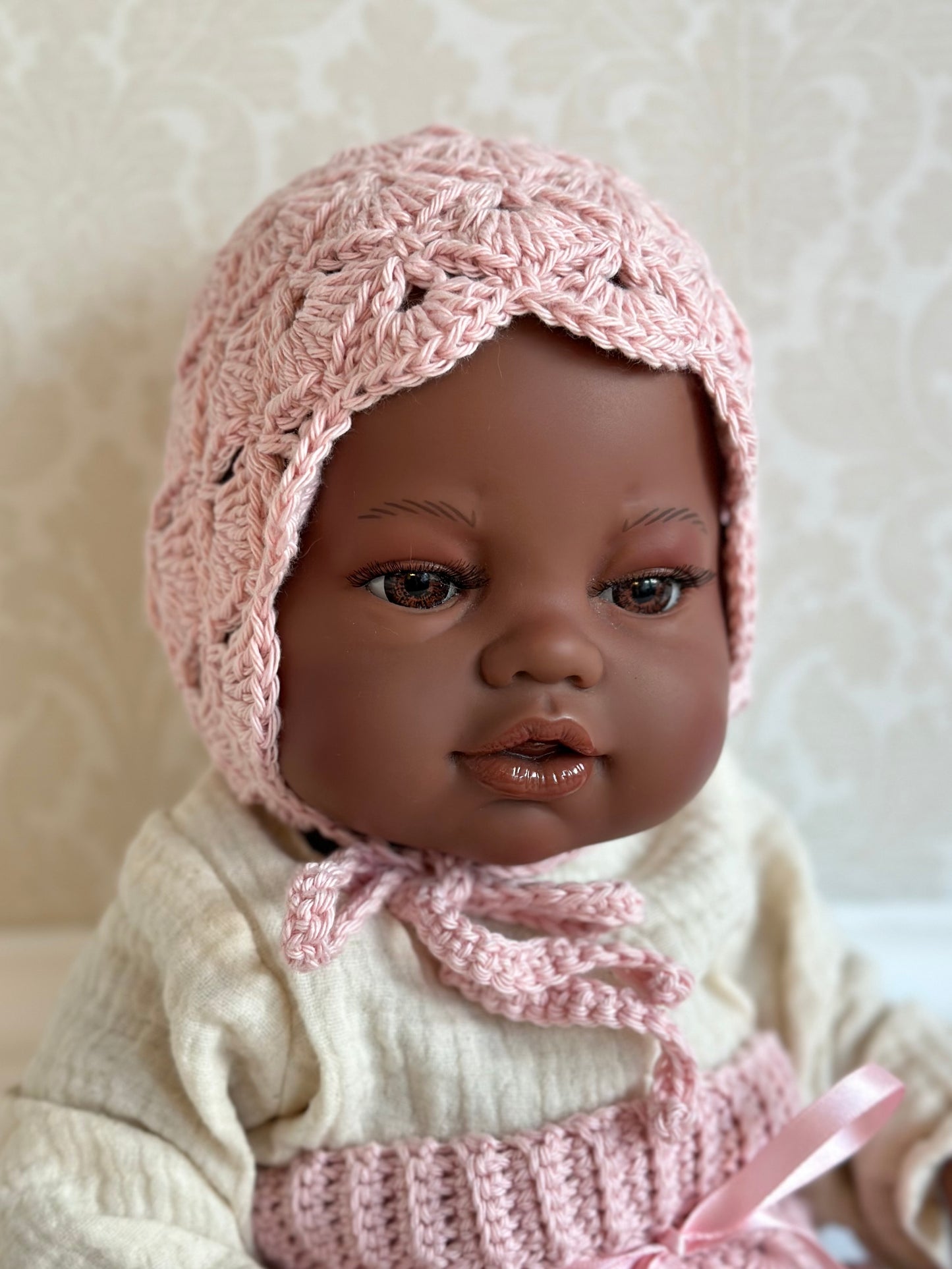 Doll bonnet