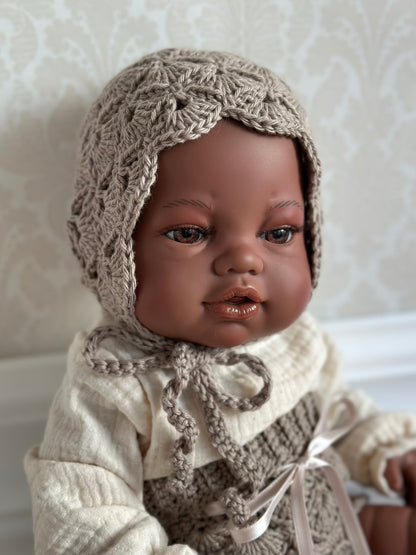 Doll bonnet